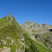 im Aufstieg über den Ostrücken Richtung Erzstock (Gipfel verdeckt)