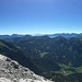 Idyllische Ausblicke in die östlichsten Ausläufer der Alpen, unten im Tal das weltentrückte Johnsbach