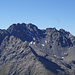 Wilde Berggestalten über dem Val Mora