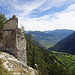 Ruine Rotund und Blick ins grüne Südtirol