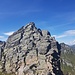 Gut gestufte Gipfelfelsen am Seezberg