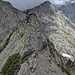 Una breve ricognizione verso la cresta Est ci fa capire che perderemmo troppo tempo...