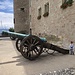 Tolle Kanonen bewachen das Schloss
