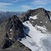 PIZ Sesvenna(3205m), hinten die Bernina
