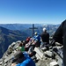 Eine Gruppe mit fast 15 Leuten hat das Kreuz belagert, sodass ich auf die einsameren höchsten Punkte am Ankogel ausweiche.