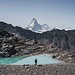 toller Gletschersee im Abstieg mit Matterhorn