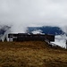Aussichtsplattform auf dem Gebäudeteil der ehemaligen Bergstation des Skiliftes. Was stört ist der Hochnebel, sonst könnte man den Ankogel sehen.