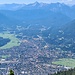 Blick hinab nach Garmisch-Partenkirchen 