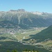 Blick auf Samedan und Bever, im Hintergrund die Crasta Mora (2935m)