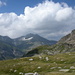 Oberes Val Nova / Vernoktal mit Piz Scharboda (3122 m) und Piz Val Nova (3051 m) in der Mitte.