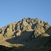 Am sonnigen Morgen: Blick von der Hochschoberhütte zu den im Morgenlicht liegenden Leibnitzer Rotspitzen