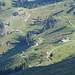 Rückblick auf die Alp mit Druesberghütte (mittig)