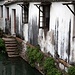 Haus an einem Seitenkanal.