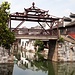 Brücke am Eingang zur historischen Altstadt von Tongli.