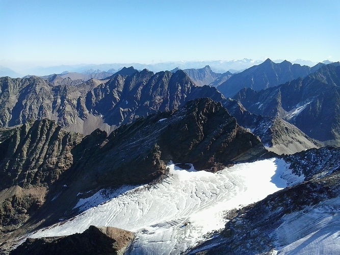 Blick vom StrahlkogelGipfel nach Osten. Die Hintere...