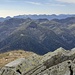 Panorama dal Pilone 2192 mt. <br />Si riconoscono parecchie vette della Valgrande: Zeda - Torrione - Marsicce - Cimone di Cortechiuso - Laurasca - Stagno - Straolgio - Pizzo Ragno eccetera ecc ecc....