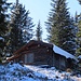 Die Jagdhütte hatte schon mehr [https://www.hikr.org/gallery/photo1032501.html?post_id=61807 Schnee] auf dem Dach.<br /><br />Nach einer alten Bauernregel soll ein richtiger Wintereinbruch nach dem ersten Raureif gestern noch 100 Tage auf sich warten lassen, habe ich nach der Wanderung bei einem Besuch erfahren. Das wäre dann wohl Ende Januar 2021