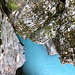 Unterwegs an der Soča - An den Großen Soča-Trögen, Velika Korita Soče. Tiefblick auf das türkisblaue Wasser, das sich hier zwischen Felswänden durchzwängt.