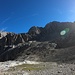 Weg zum Klettersteig, im Hintergrund die Felswand welche über den Ferrata Vernale überwunden wird