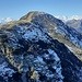 Zoom sul Pizzo Peloso: alla sua sinistra il Monte Rosa e, a destra i 4000 del Vallese.