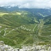 La strada che sale al passo dal lato svizzero