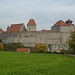 Die mächtige Burg Harburg vom Ausgangspunkt betrachtet.