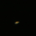 Ein treuer Begleiter des <a href="https://www.hikr.org/gallery/photo3202532.html?post_id=155656">Jupiter</a> ist in diesem Jahr der Saturn, der etwas weiter links davon steht. Aufgrund der weitaus grösseren Entfernung von rund 1.4 Mrd. km erscheint er deutlich lichtschwächer, jedoch lassen sich seine Ringe bei der Projektion durch das 600 mm Teleobjektiv gut erkennen. Auch am Abend dieses Wandertages war er am wolkenlosen Himmel gut zu erkennen, aber diese Aufnahme entstand bereits am 4. September 2020.