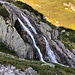Unterwegs im Tal der Roztoka, Dolina Roztoki - Seitenblick zum Wasserfall Siklawa.