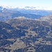 Blick vom Gipfel Piz Linard aufs Skigebiet von Lenzerheide.