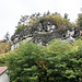 Typisch Fränkische Schweiz: viele Häuser sind direkt an die Felsen gebaut.