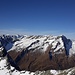 Granatspitzgruppe und dahinter die Venedigergruppe liegen im Westen.