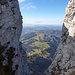 Sicht durch die Felsspalte nach Marbachegg