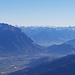 Blick zum Fläscherberg, über der Luzisteig die Berninagruppe 