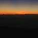 Warten auf den Sonnenaufgang am höchsten Punkt vom Kilimanjaro / Kibo - Uhuru Peak (5891,775m).