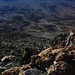 Vom Gillman's Point (5707,6m) gehts über die sandigen Lavahänge wieder rasch hinunter zur Kibo Hut (4699m). Vulkane haben meist den vorteil, dass man sehr schnell wieder Unten ist ;-)