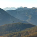 Blick über das Estergebirge zur Zugspitze.