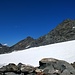 Rückblick auf den Petit Mont Calme Westgrat und die Querung über den Gletscher Grand Désert (vorbei am kleinen Felsen in der Mitte)