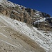 Der Steig zum Col dala Pieres ist schneebedeckt