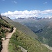 Rechts unten das Venter Tal und hinten die Stubaier Alpen