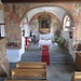 L’interno di una delle due chiesette di Braggio; pietra naturale, legno di larice, affreschi sulle pareti, un vero gioellino…