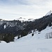 im Aufstieg zur Druessberghütte / in der Bildmitte steht der Schülberg