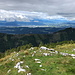 Freiberg / Setiče - Ausblick am Gipfel. Im Hintergrund ist u. a. Klagenfurt am Wörthersee zu erahnen.