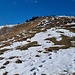 Der Hang ist auch etwas rutschig: mal Schnee, mal vereister Schnee, mal rutschige Erde