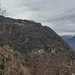In vista di Monti di Liscione 700 mt sulla sponda opposta della valle.