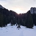Blick vom Mühlberger Älpele hinauf in den zu erklimmenden Sattel