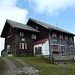 ... zum (nun dauerhaft) geschlossenen Alpwegkopfhaus