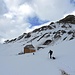 Wir folgten bis Gruobli der Schneeschuhtour Sufers-Cufercalhütte (siehe unten Homepages Cufercalhütte) und folgten anschliessend dem oberen Sommerweg (Fitzen) Richtung P.2302 hoch, siehe roter Pfeil<br />