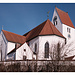 St. Michael zu Langenpettenbach. Das ursprünglich gothische Hauptschiff wurde in den 1920er Jahren von einem noch größeren Hauptschiff durchkreuzt.