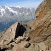 typisches Gelände, hinten glänzt das Weisshorn