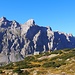 Kröntenhütte. Gegenüber der Schlossberg.